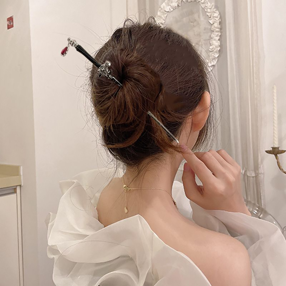 Fermagli per capelli a forma d - Women Knight Accessories recensione e prezzo